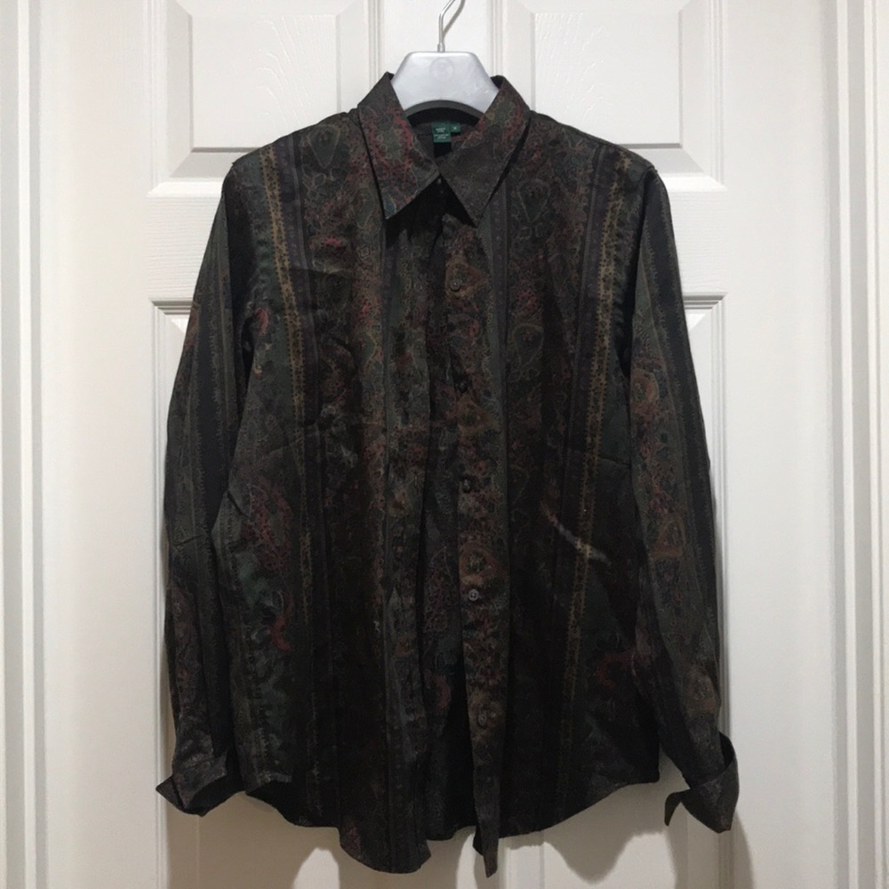 BNWOT RALPH LAUREN DRESSY SHIRT SZ MED. BEAUTIFUL!